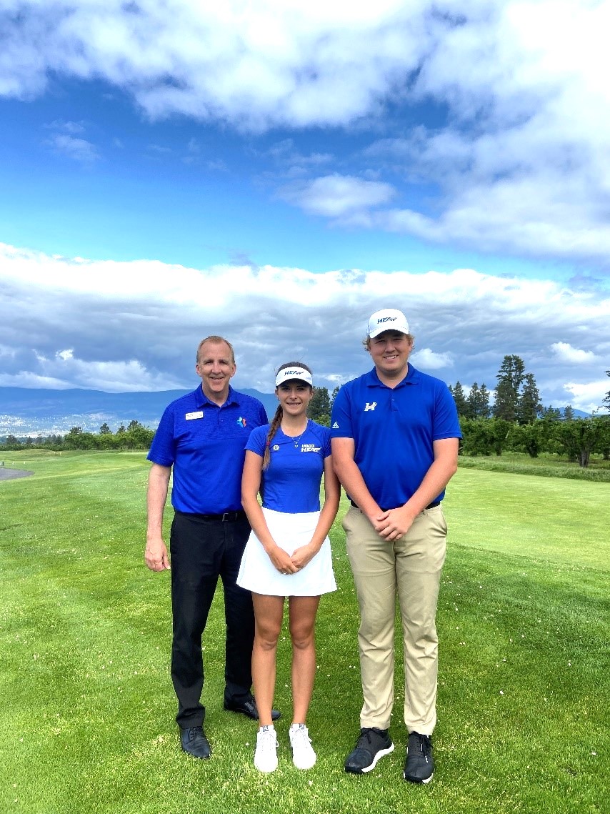 <who>Photo credit: Kelowna Chamber of Commerce</who>Kelowna chamber CEO Dan Rogers, left, with UBCO Heat golf team members Kayleigh Trowman and Justing Towill at the 2023 tourney.