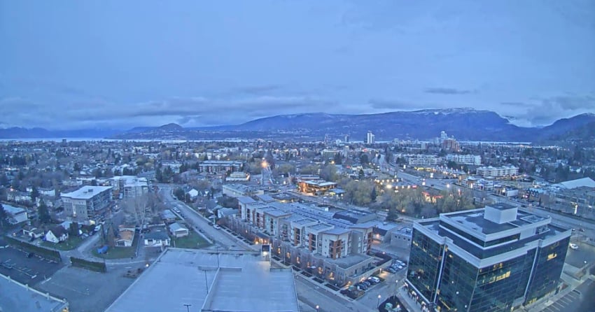 <who> Photo credit: KelownaNow </who> Kelowna just after 6:30 am today.